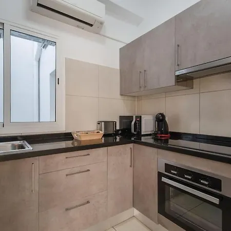 Yado Apartment